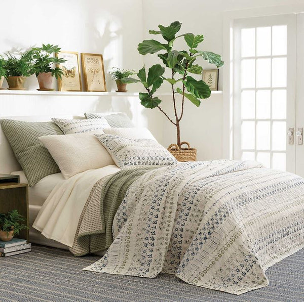 Hawthorn Neutral Coverlet