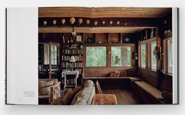 Summer by the Sea: Cottages from Watch Hill to Little Compton