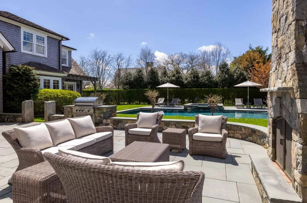 Kingsley-Bate™ Sag Harbor Sofa