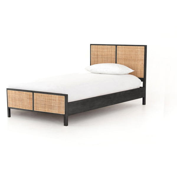 Boxberry Bed Black